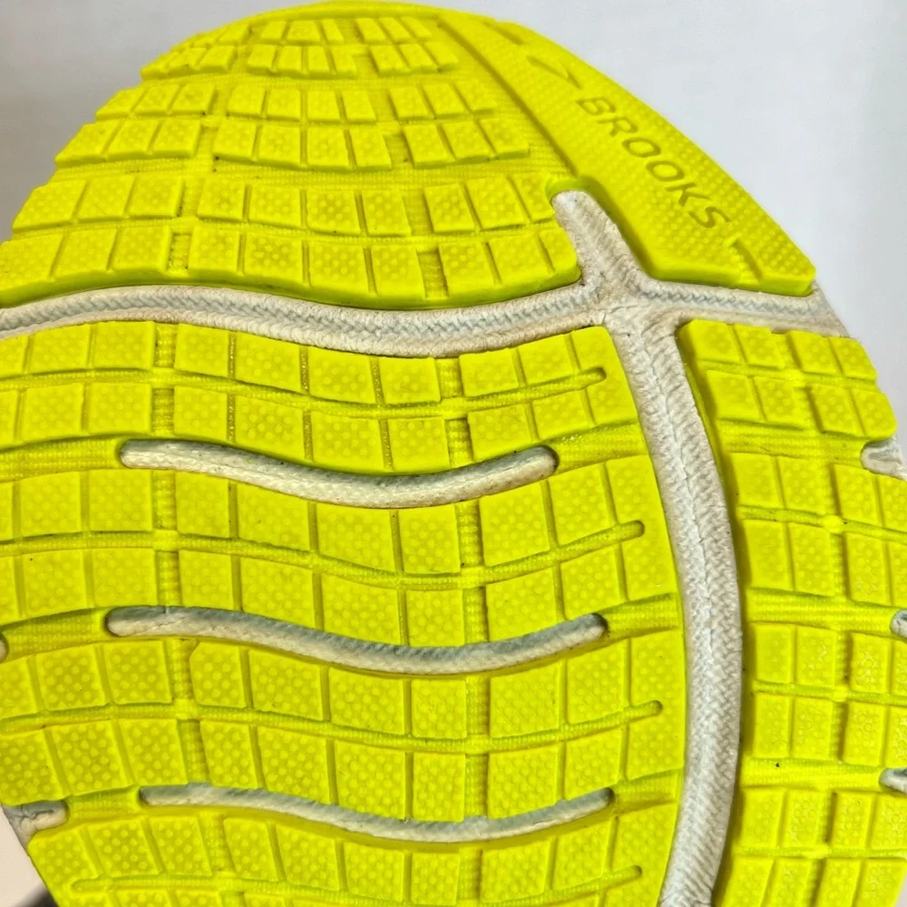 Brooks Black Neon Yellow Athletic Running Shoes with Teal Logo